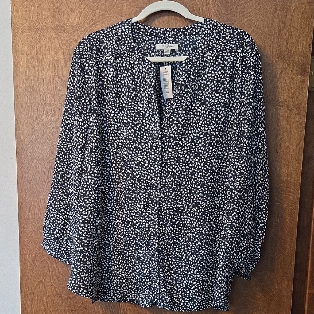 JACHS Girlfriend Black and White Patterned Blouse